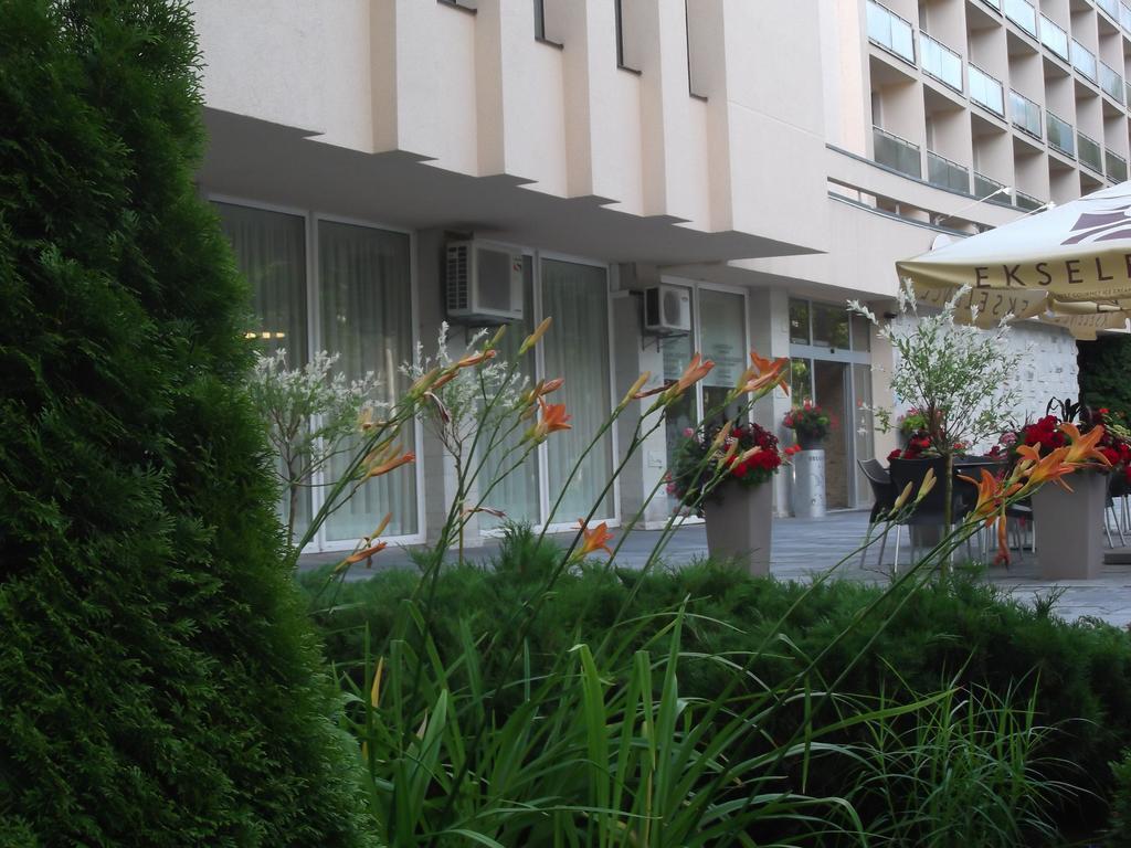 Resort - Rehabilitation Center Sanatorium Belorusija Jurmala Exterior photo